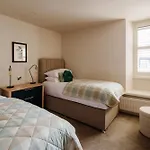 Gable End, Luxury Apartment,