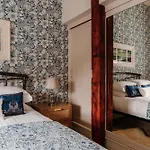 Gable End, Luxury Apartment,