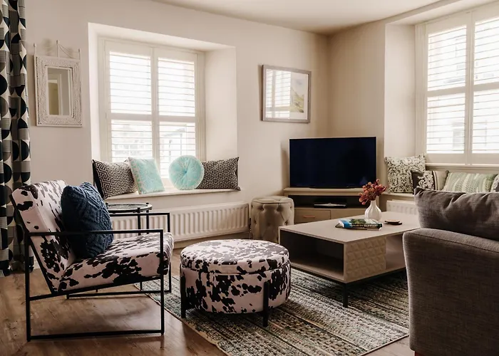 Gable End, Luxury Apartment, *