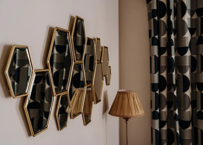 Gable End, Luxury Apartment, *