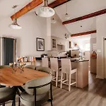 Gable End, Luxury Apartment, *