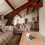Gable End, Luxury Apartment, * آمبيلسايد